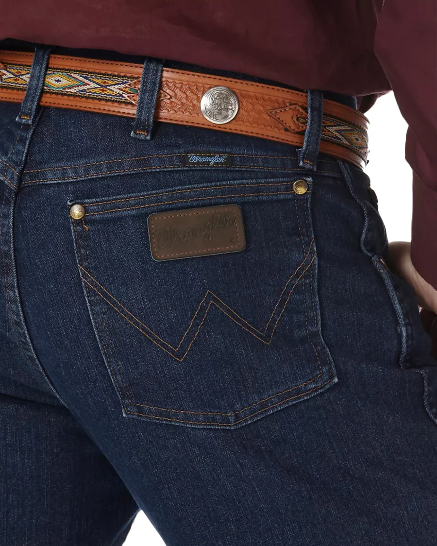 Men's Premium Performance Cowboy Cut® Advanced Comfort Wicking Regular Fit Jeans - Image 4