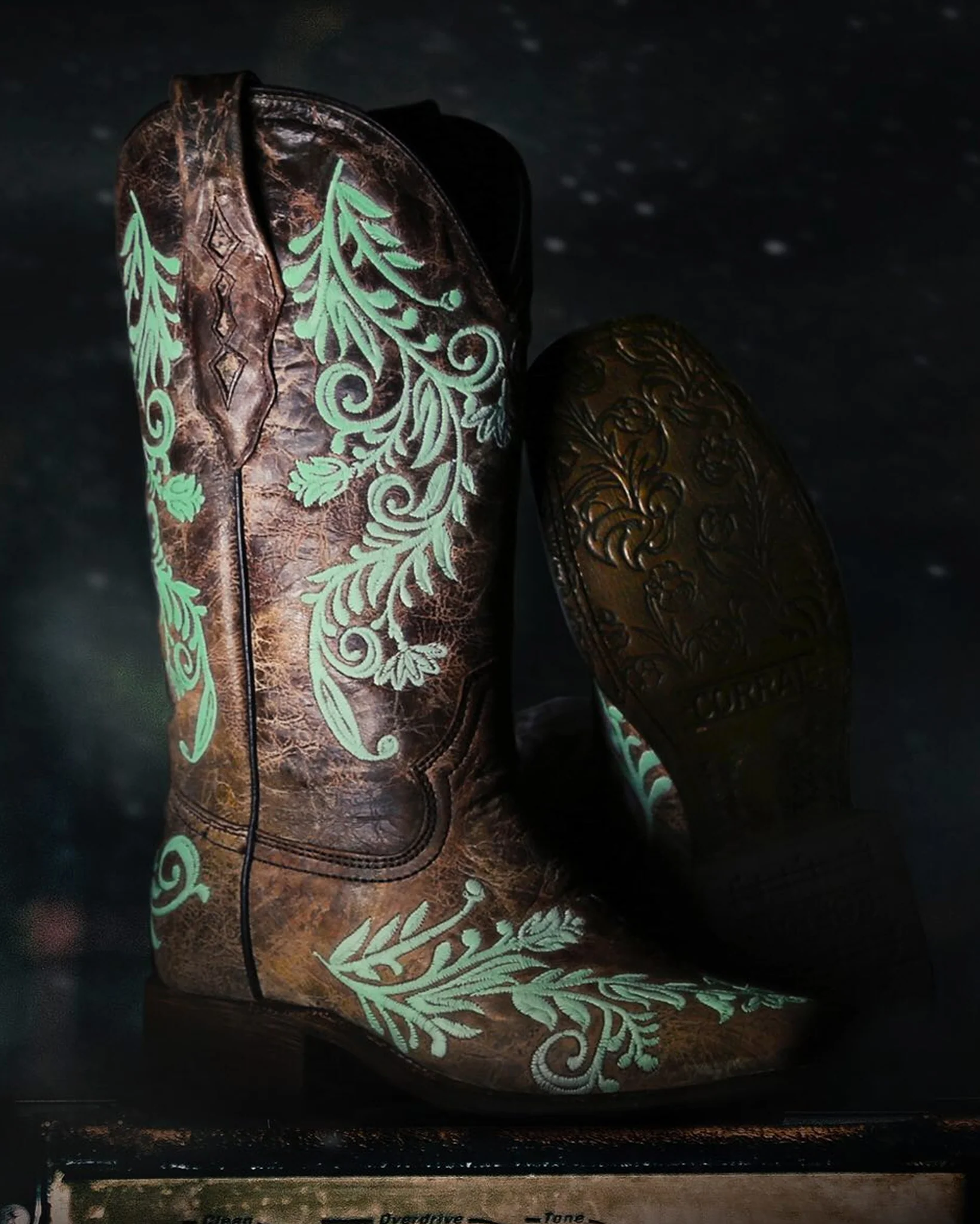 Women's Floral Embroidery Glow in the Dark Western Boots - Image 7